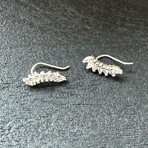 Sterling Silver Ear Huggies/crawler